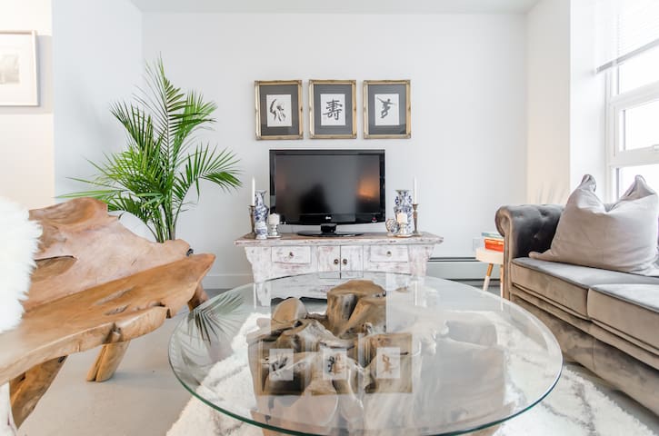 Chinatown Penthouse Sanctuary