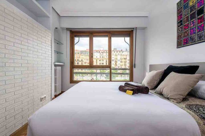 Beautiful flat by Zurriola beach gallery image 4