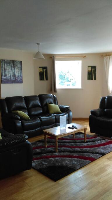Living/Sitting Room