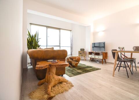 Charming contemporary flat in the heart of Palma.