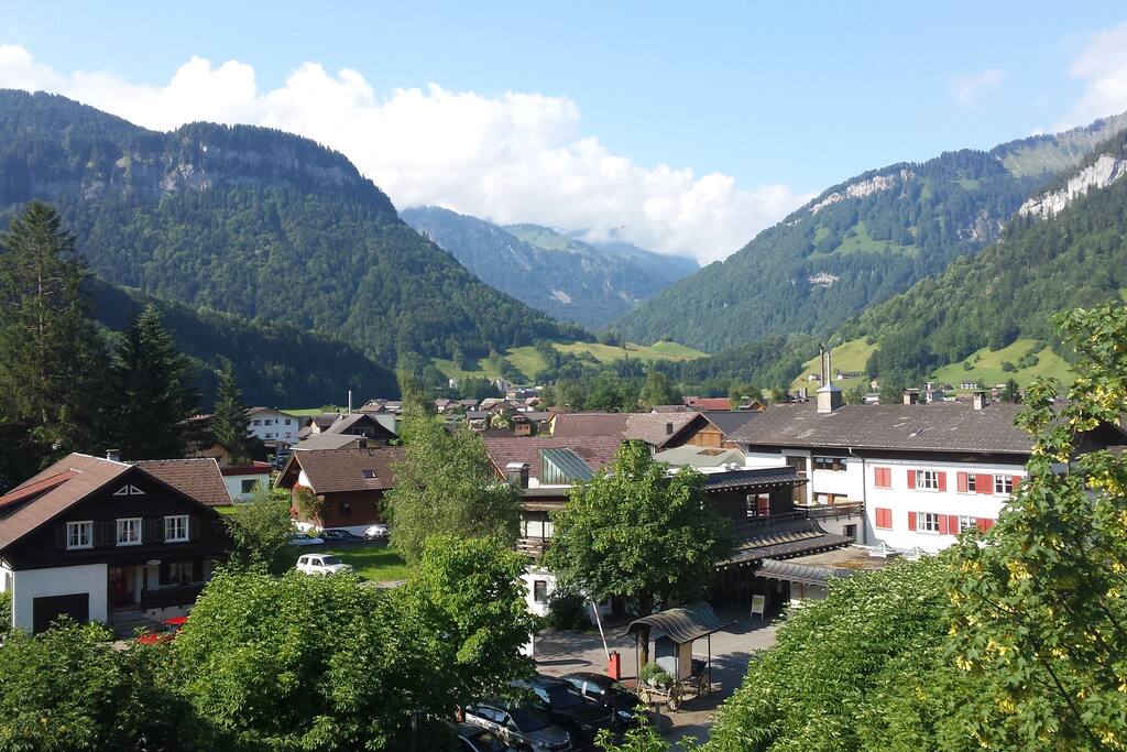 Unser Ausblick aus dem Erker im Sommer