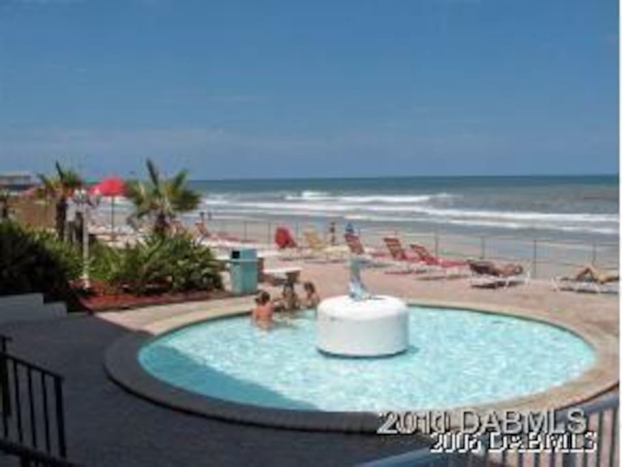 Nice kiddie pool