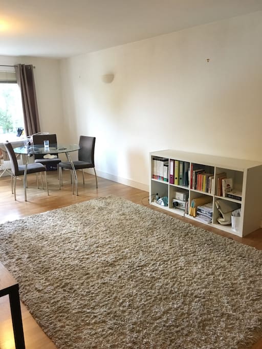 Lounge overview