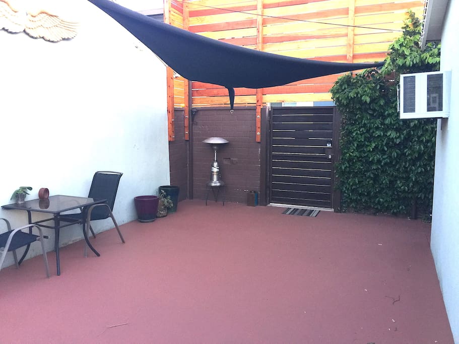 Beautiful Private entrance and Patio