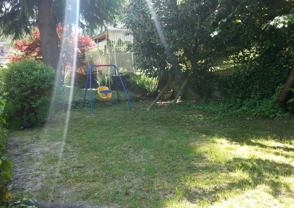 and its little swing