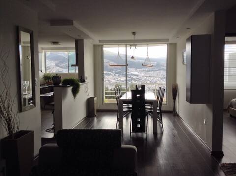 BEAUTIFUL APARTMENT NORTH OF QUITO