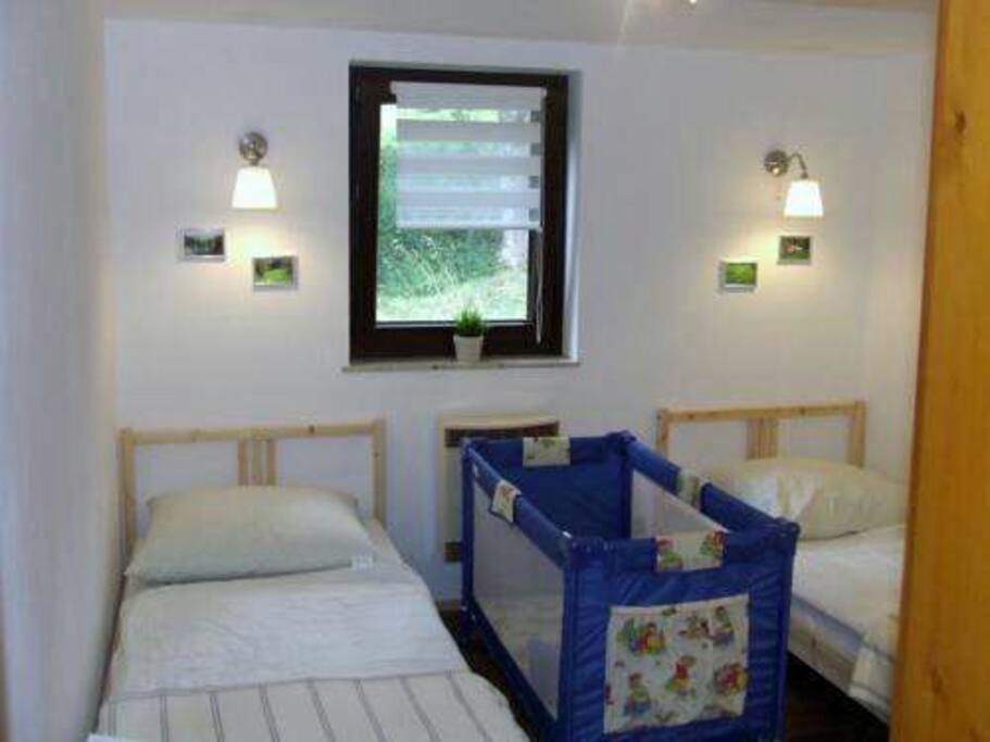 Schlafzimmer 2