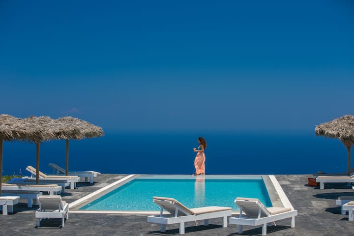 Eos Exclusive villa with private pool (4 bedrooms)