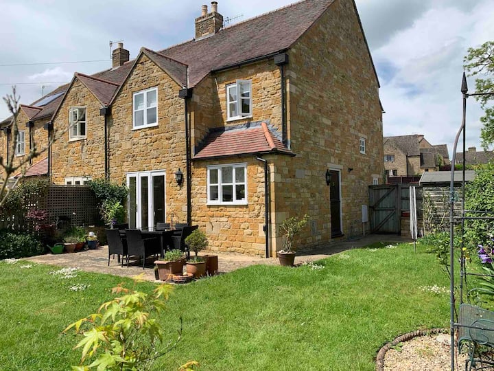 Fabulous 3 bed house in Chipping Campden! Cottages for Rent in