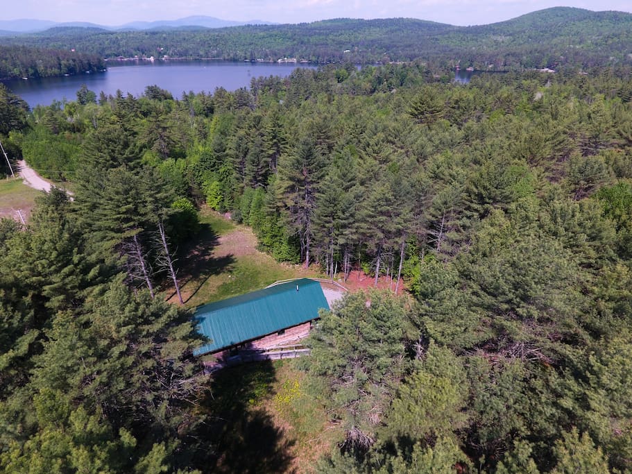 Meadow House is tucked in the woods. It's very quiet and private. The beach on Loon Lake is less than 2 minutes away.