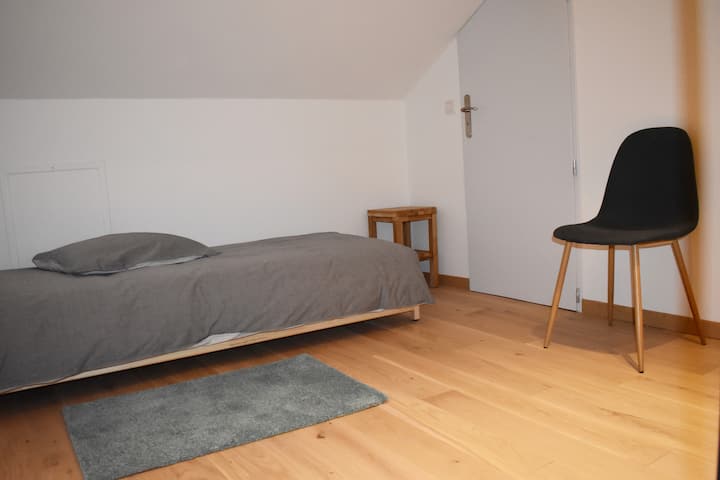 легло 2 малки спални