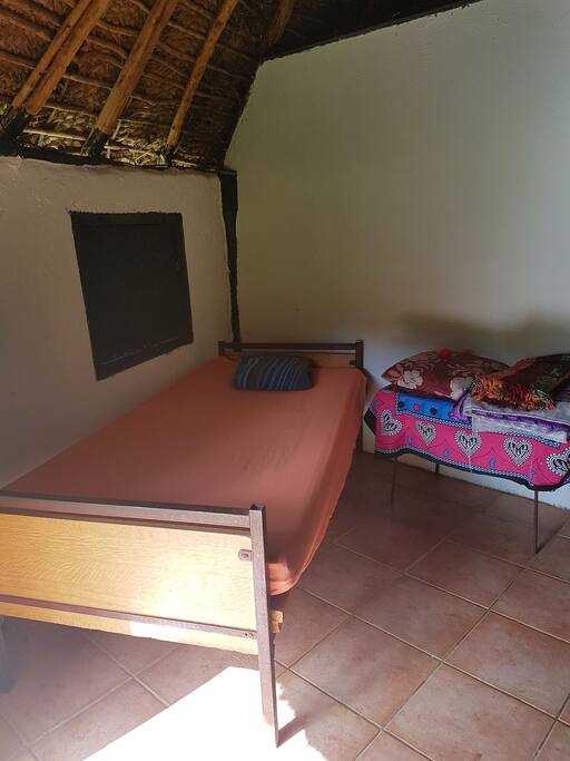 1ere chambre à 3lits