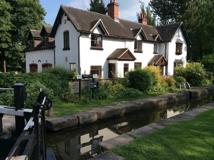 Burton upon Trent Holiday Rentals & Homes England, United Kingdom