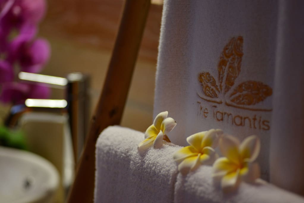 The Tamantis Bath Towel