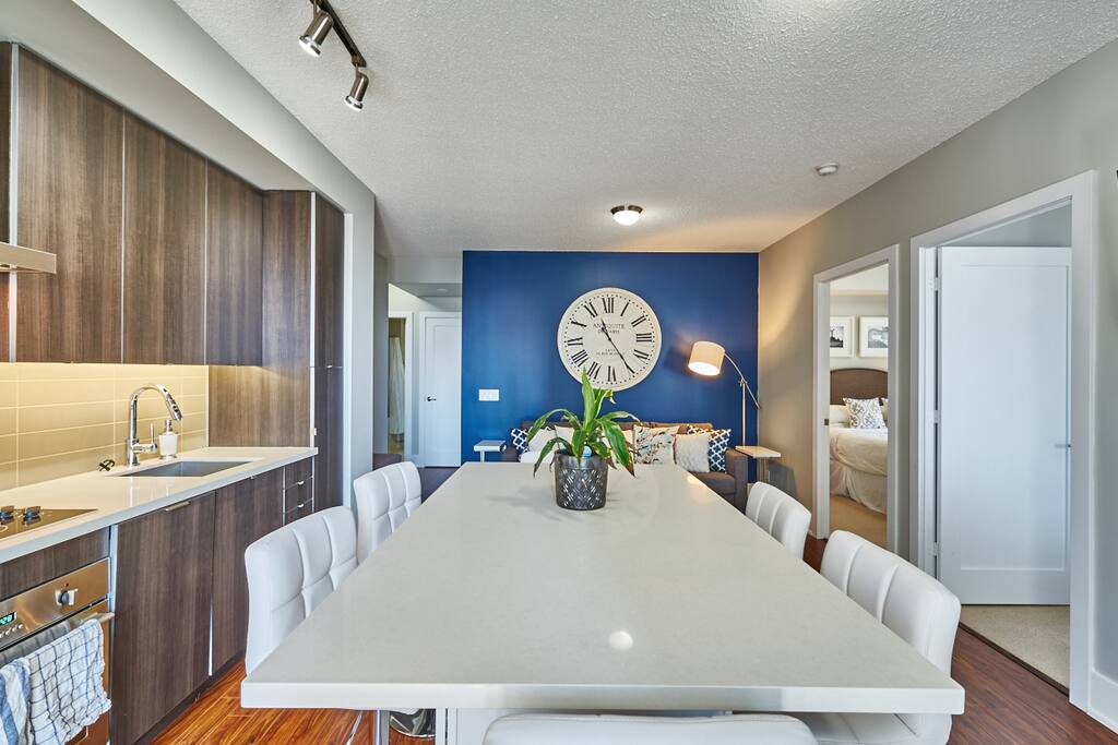 Kitchen/Living Area