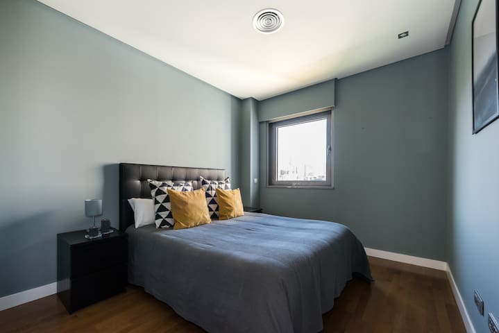 4 Elegante y Moderno apartamento.Piscina y Parking