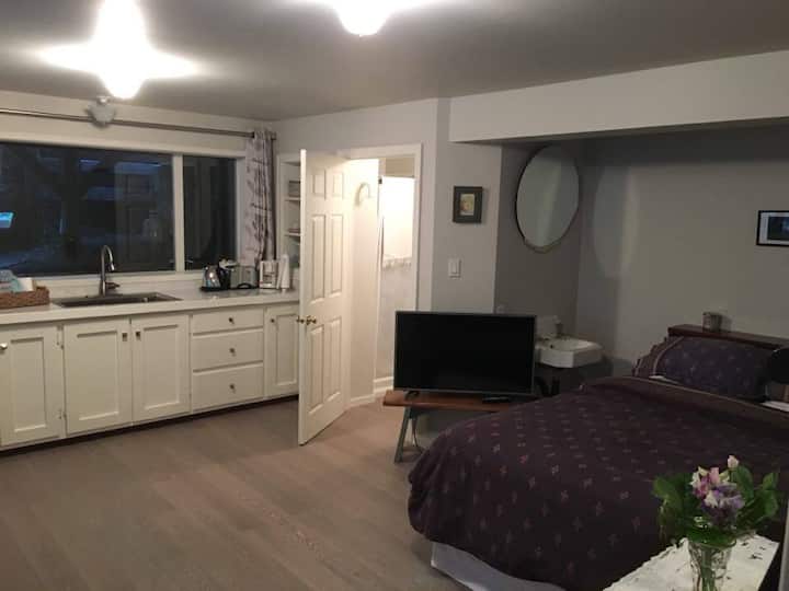 Qualicum Beach Vacation Rentals & Homes British Columbia, Canada Airbnb