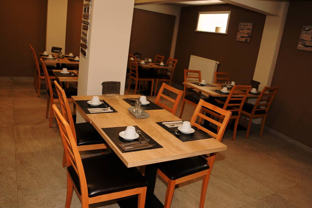 Breakfast Lounge- 11€/person