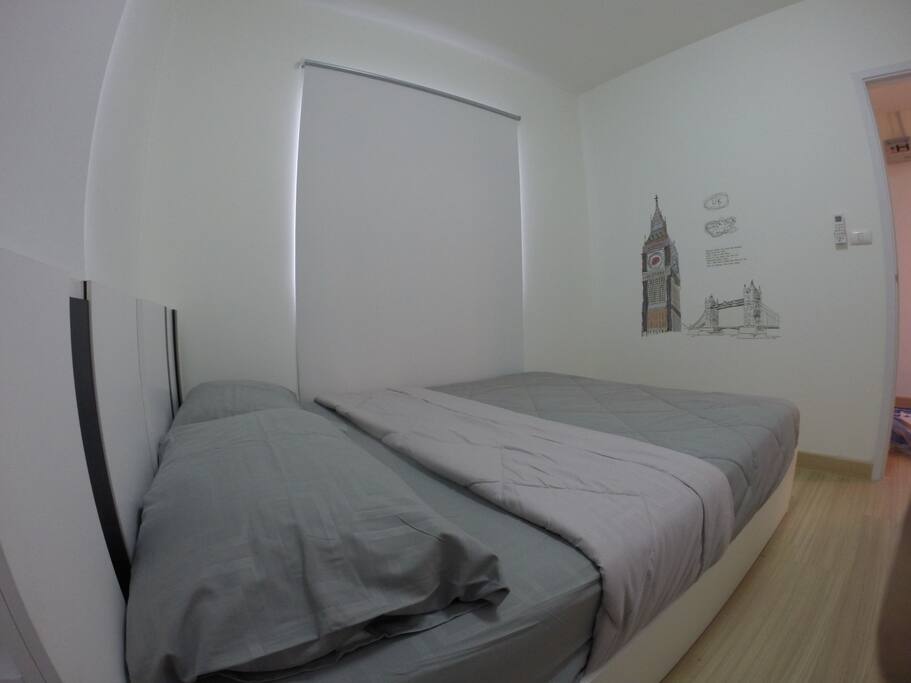 2nd bedroom