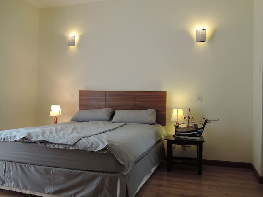 queen size bed