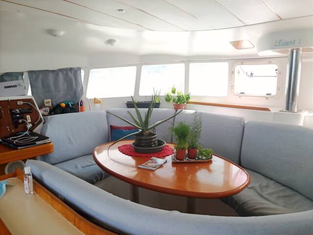 Tahiti-Charter managed Airbnb listing 3