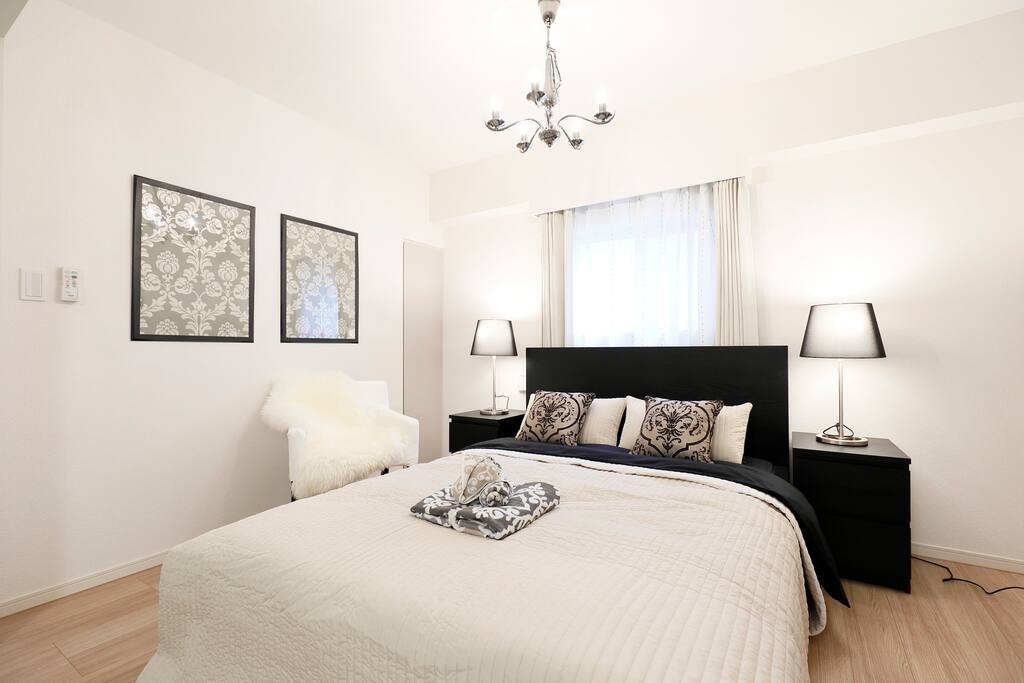 Bedroom 1 - a double bed (2ppl)