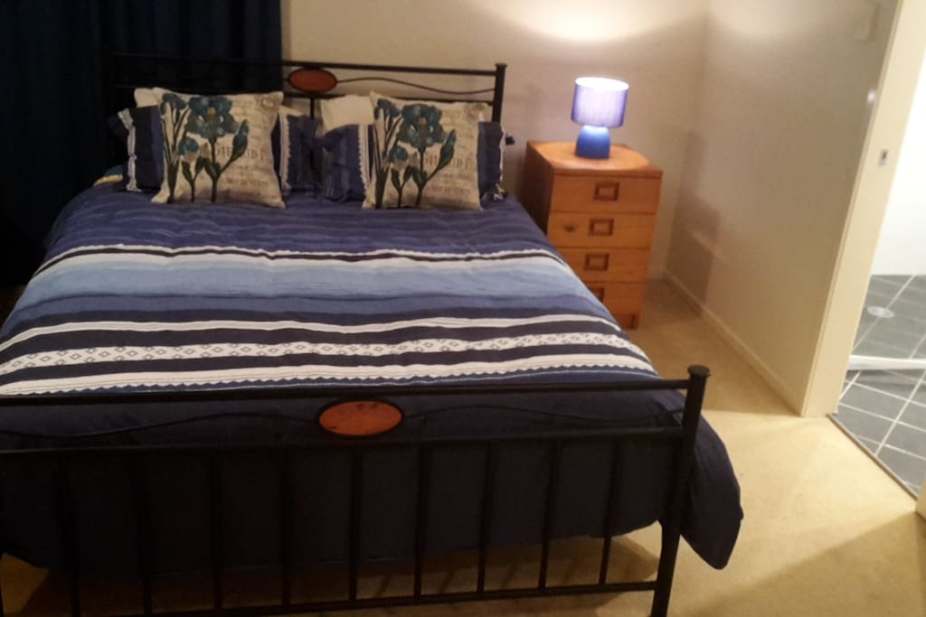 Comfortable Queen bed