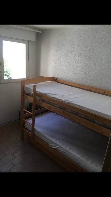 Chambre 1 (3 lits simples)