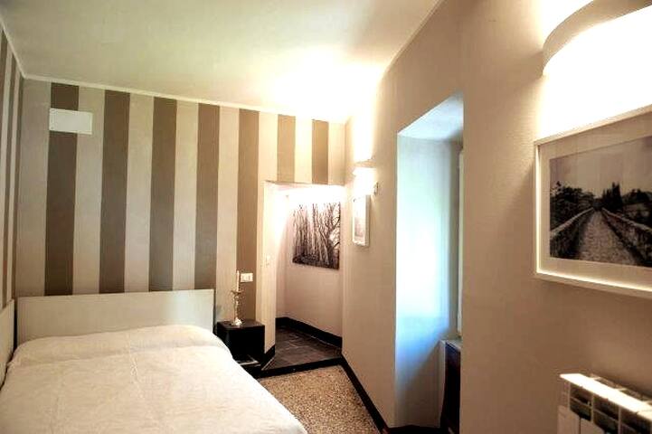 Rock-Black Romantic Rock Suites 35 km GE