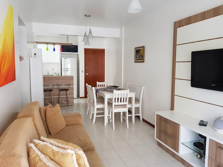 TV / Chumba cha Kula 