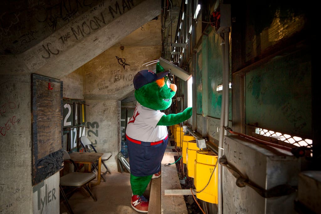 Red Sox to allow fan to put their likeness atop the Green Monster