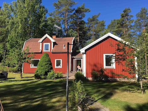 Beautiful home in the archipelago 
45min to Stockholm