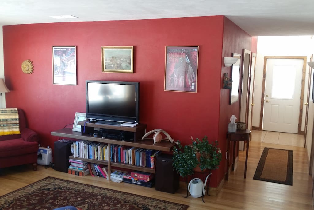 Comfy living space (repainted)