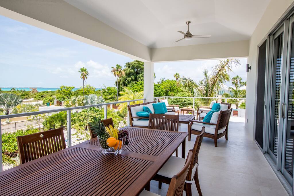Outdoor Patio Dining