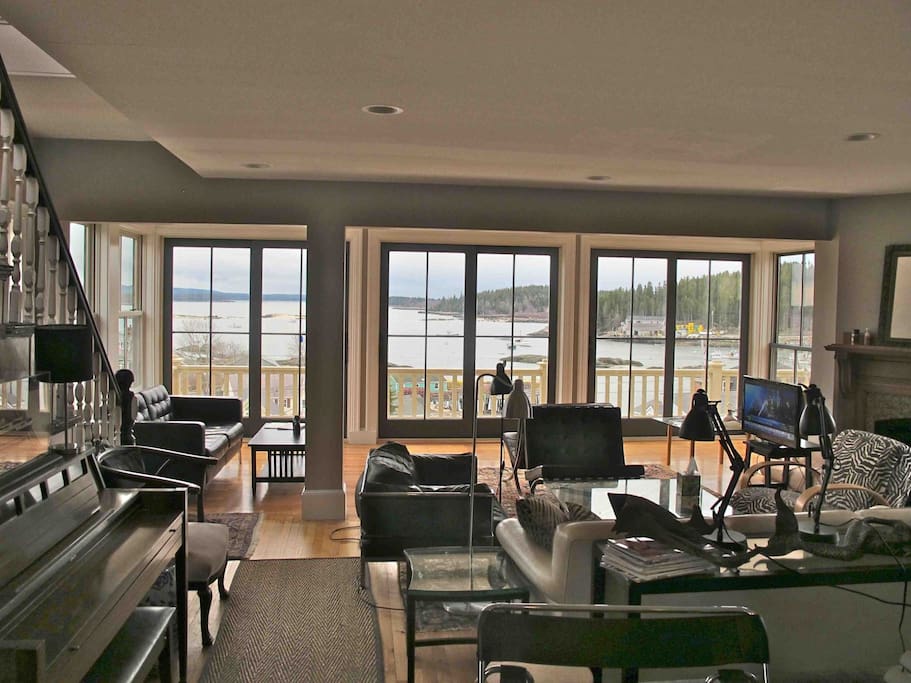 Living Room area on Main Floor of Nanmark