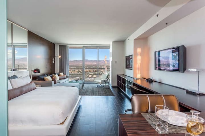 ❤️ High Rise Condo Hotel - 3319 ❤️