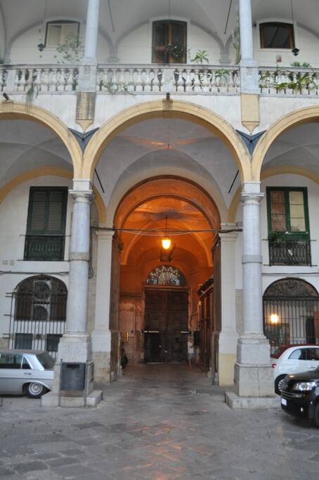 4 - Ingresso alle corti interne