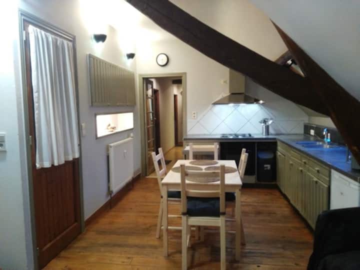Confortable Appartement Avec 2 Chambres - Brugelette