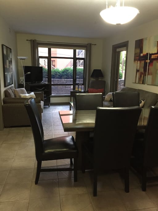 Dining area (seats 6) and living space