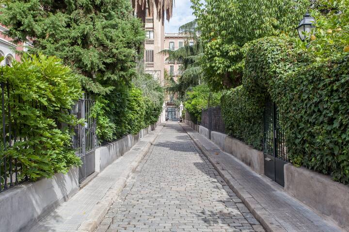 Central Townhouse Barcelona gallery image 2