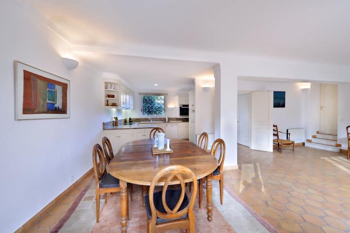 Charming Town House With Garden - Old Village - Saint-Tropez