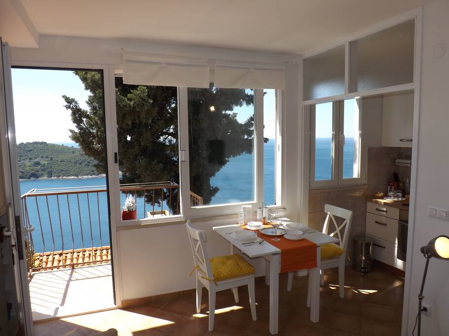 dining with view