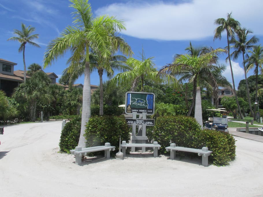Located in beautiful Safety Harbor Club