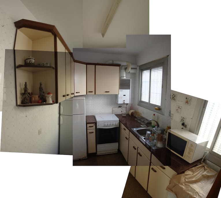 Fully equipped kitchen
