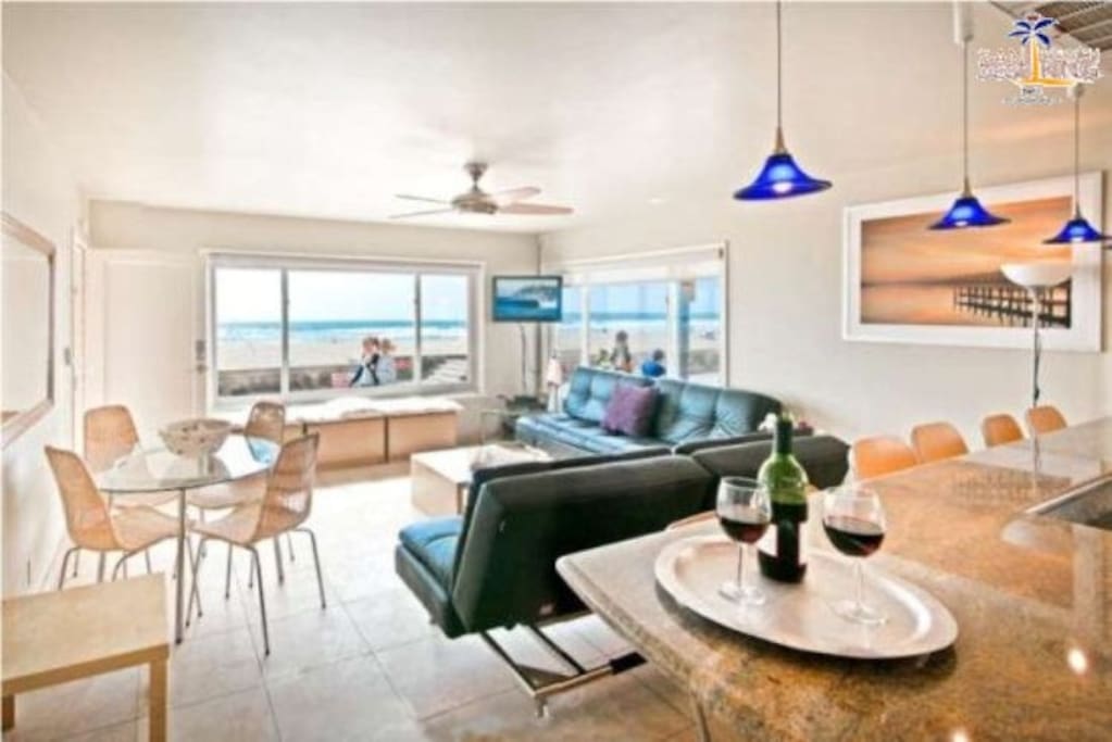 Gorgeous Living Room, Gorgeous View Mission Beach, San Diego Vacation House Rental