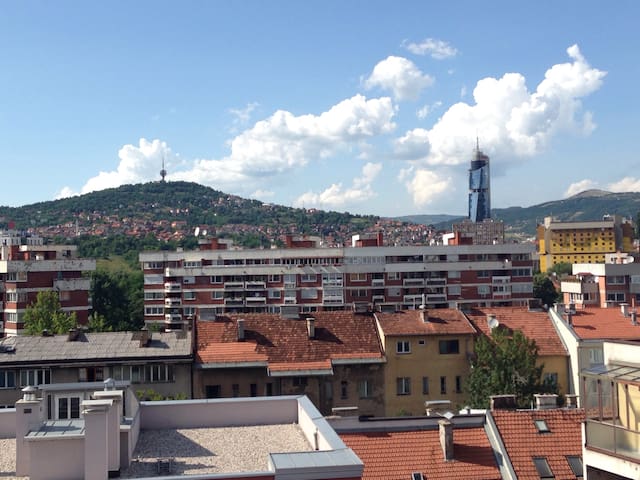 Page 9 - Colorful home with a breathtaking view