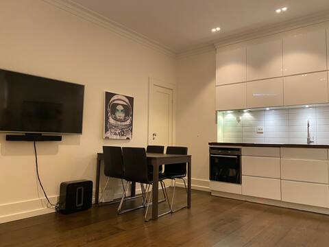 Comfy bed in quiet, central high end neighborhood