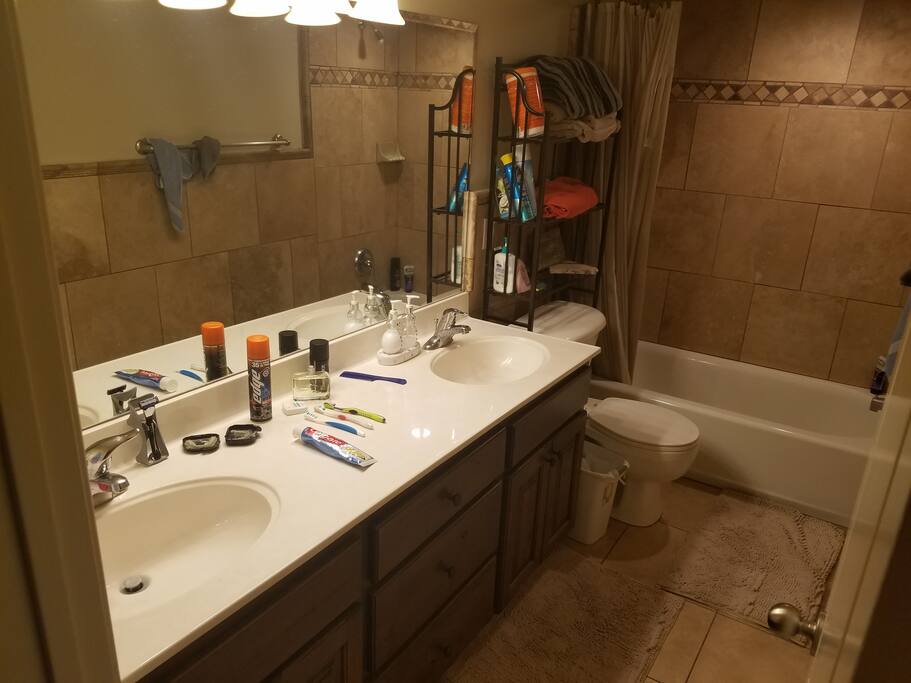 2 sink bathroom