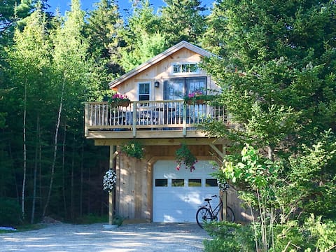 Treetop Loft at Crabtree Neck Cottages
