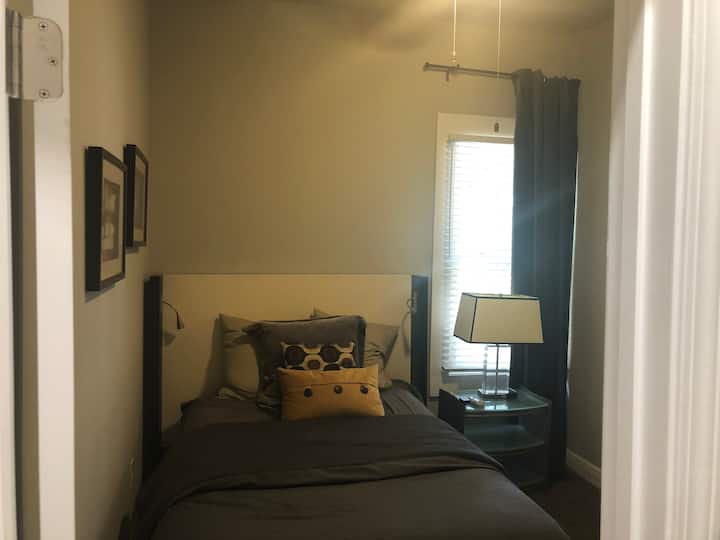 غرفة النوم 1